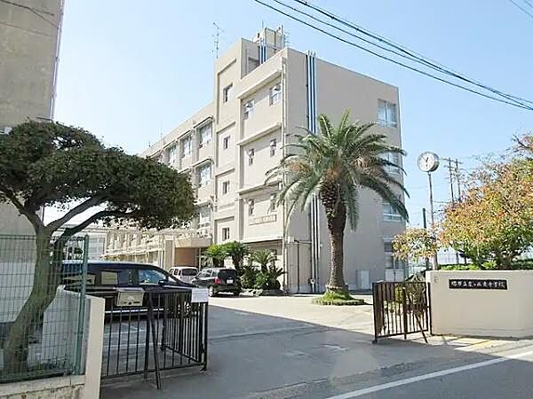 堺市立泉ヶ丘東中学校まで2000m