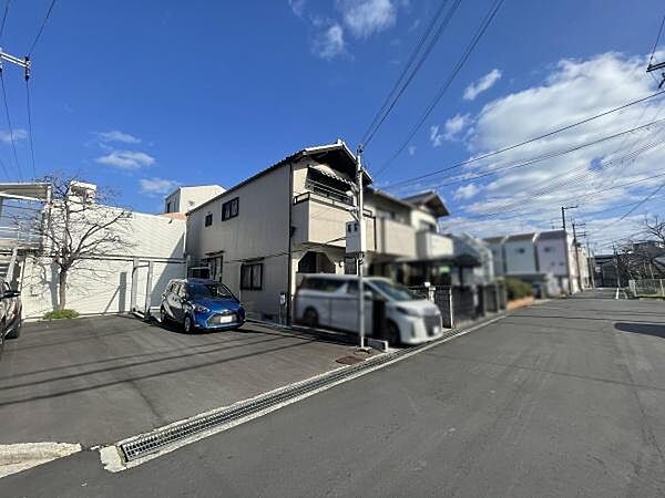■毎週土・日・祝のご対応可能■お忙しい方も、お仕事前やお仕事帰りなどお客様のご都合に合わせてご案内致します！キッズルーム・駐車場完備！