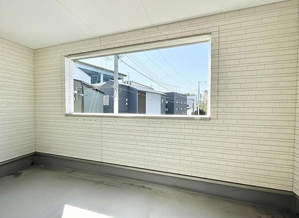 物干しセットを追加すれば、一度にたくさんのお洗濯物が干せるのが魅力！太陽の光と爽やかな風を受けたお洗濯物はあっという間に乾き、取りこむ時には太陽の匂いを感じられそうですね♪