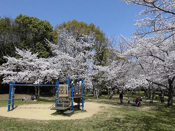 御池公園まで2300m