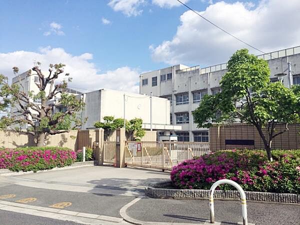 堺市立深井西小学校まで320m