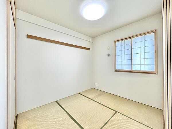 畳の上で横になったりとご家族のリラックススペースになりそうです♪