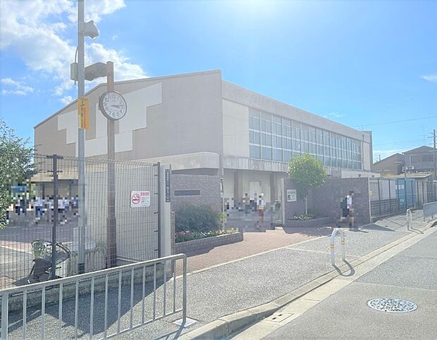 堺市立浜寺南中学校まで1800m