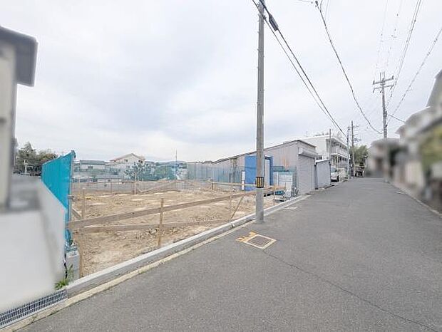 休日にはご家族連れで賑わうショッピングモールで、お買い物もお食事も楽しめます♪