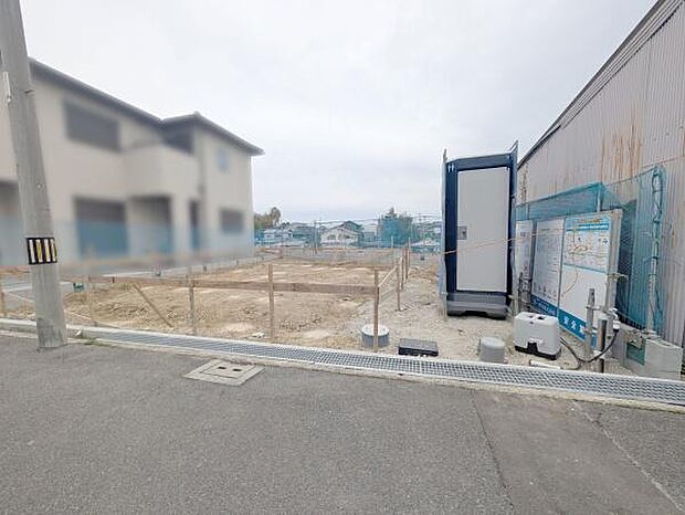 ファミリーマート狭山山本東店まで約610ｍ！