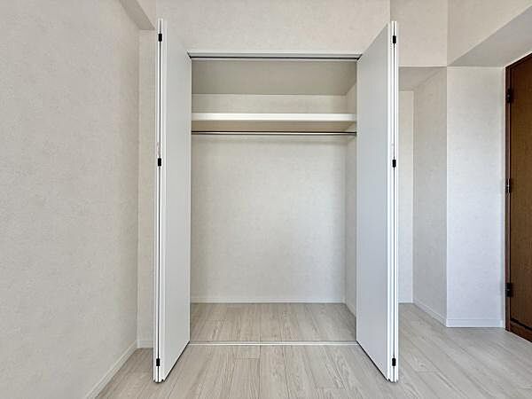 洋服がたくさんあっても大丈夫です！すっきり片付けられます♪