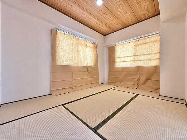 室内にいても、たっぷりの陽光と爽やかな風を感じて頂ける、開放感あふれる居室です。