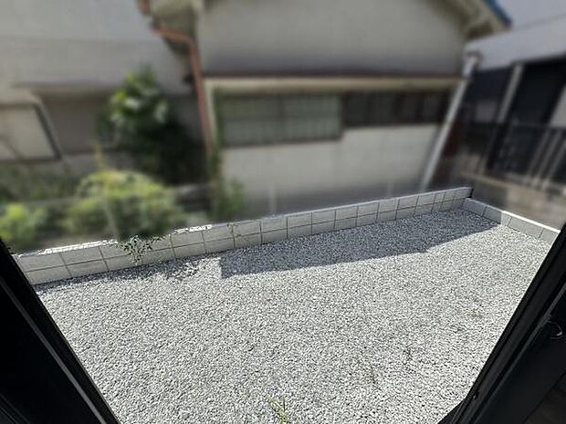 オープンでのびやかな空間を生み出す、こだわりの広がりとゆとり。家族と過ごす時間を大切にしたい方にぴったりの明るくゆとりある住空間です。