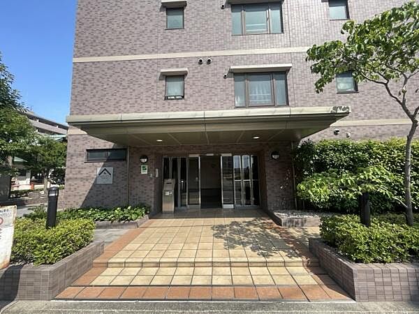 オートロックのエントランスで安心！