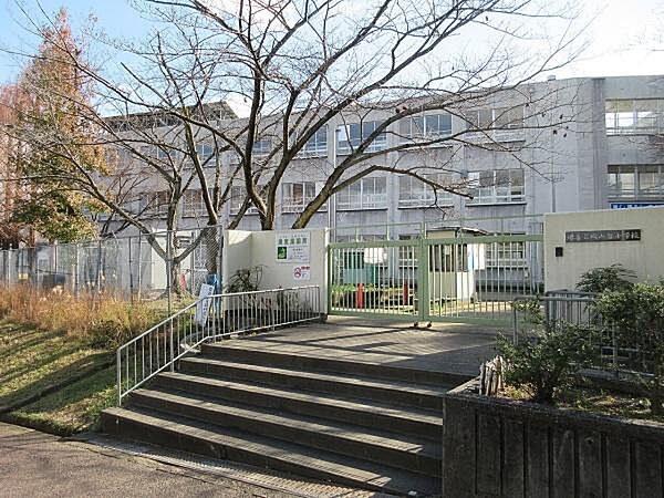 堺市立城山台小学校まで1000m