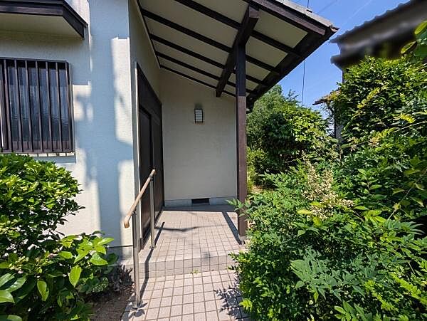 空家につき即日内覧可能ですです♪ぜひご見学ください！