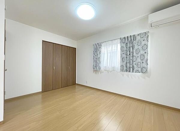本を読んだり趣味の時間を楽しんだり家の中でひとり静かになれる空間