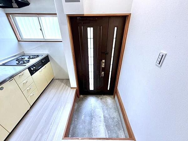 明るく、広々とした玄関が住む方を迎えてくれます！