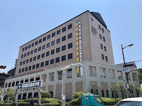 堺市西区役所まで990m