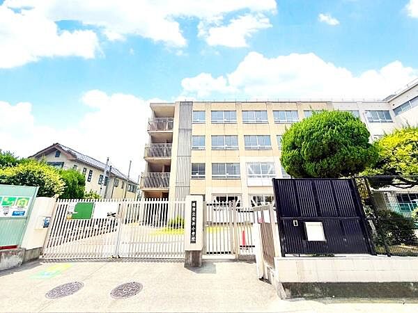 堺市立安井小学校まで240m