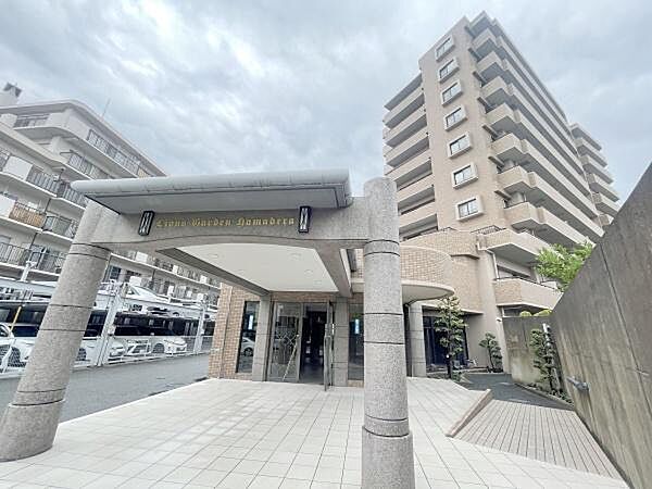 南海本線が徒歩圏内！通勤・通学も視野に入れると各方面アクセスがいい住居は日々の生活を助けてくれますね。