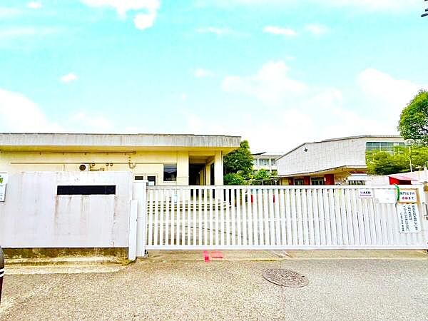 堺市立八下西小学校まで350m