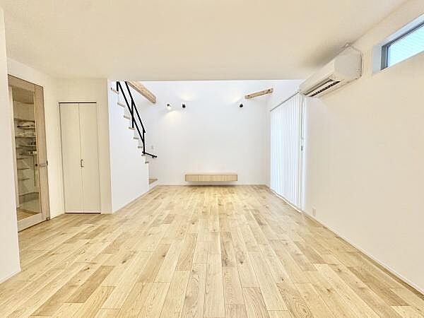 家族の一体感を感じられるDK！家族と過ごす時間を大切にする方にぴったりの住空間です♪