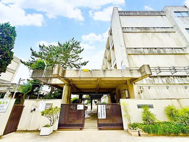 堺市立中百舌鳥小学校まで1400m