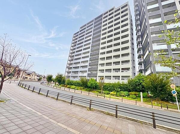 南海高野線が徒歩圏内！各方面アクセスがいい住居は日々の生活を助けてくれますね。