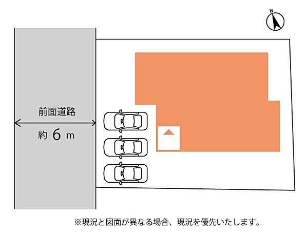 軽自動車の場合3台駐車可能