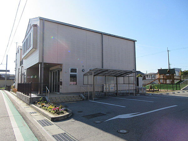長浜梅花保育園まで206m