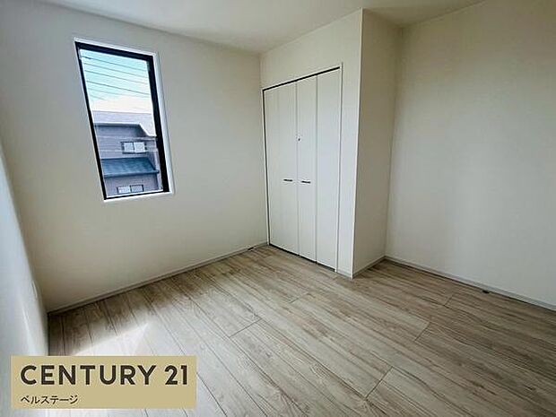 収納が付いた洋室でお部屋スッキリ