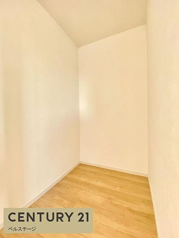 大容量収納で室内スッキリ!効率よく整理!