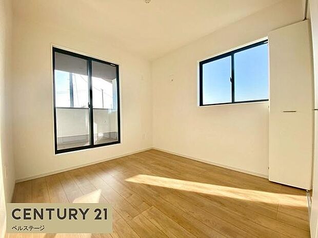 収納が付いた洋室でお部屋スッキリ