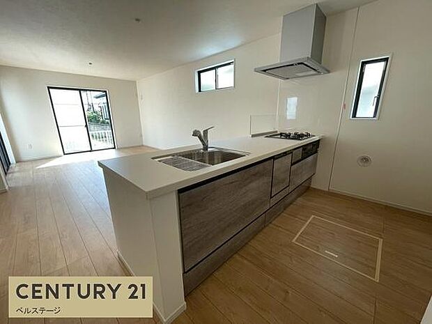 料理しながら全体見渡せる!