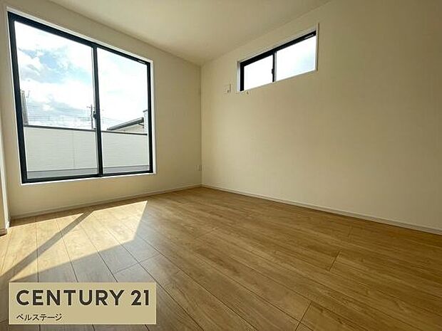 バルコニーからの出入りも楽々です!