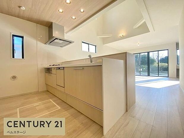 おしゃれなキッチンで気分が上がります！！