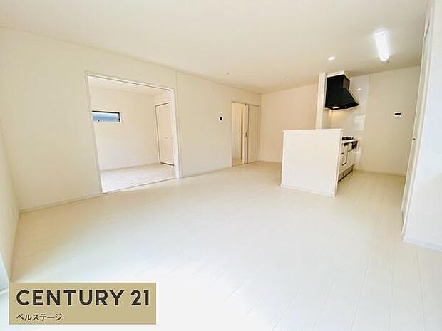 同仕様　開放感があり家族の会話も弾む空間