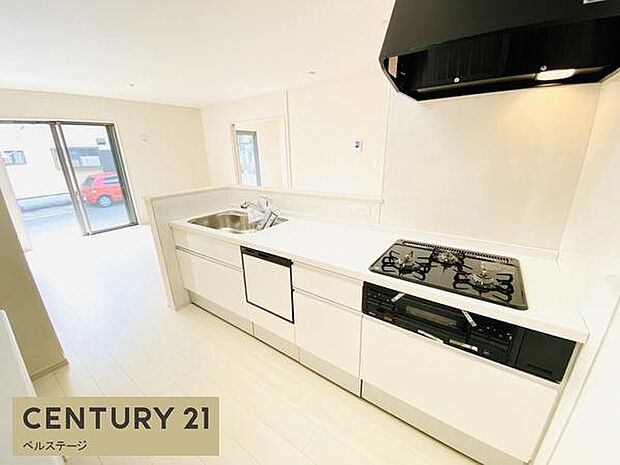 同仕様　広く収納もたっぷりで料理も楽々！