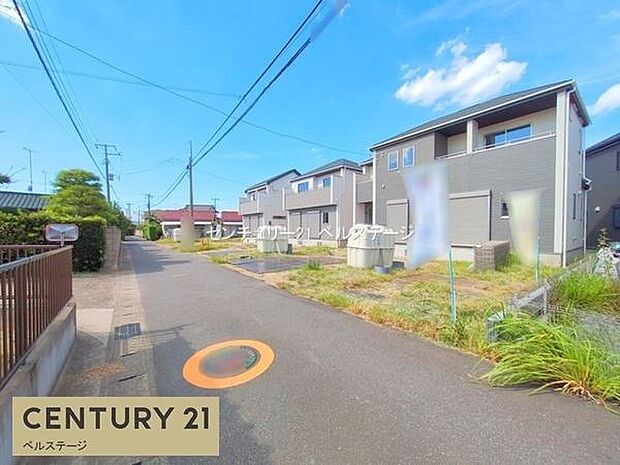 見通しの良い道路で、車の運転も安心です！