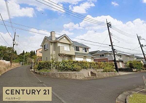 見通しの良い道路で、車の運転も安心です！