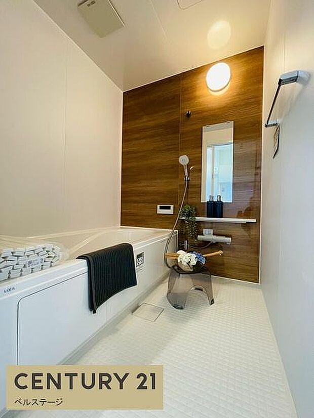 ゆったりバスルームで1日の疲れも癒せます