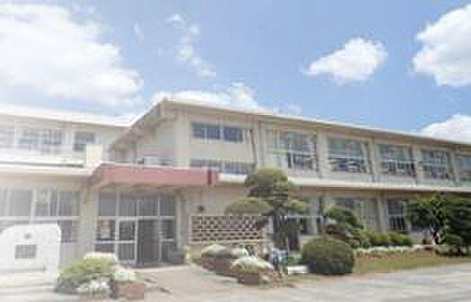 市原市立市原小学校まで1068m