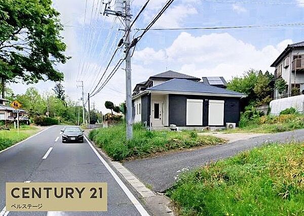 角地で日当り・通風良好な立地です！