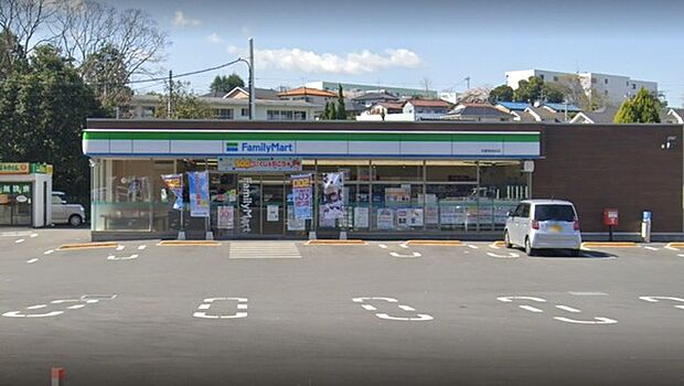 ファミリーマート市原有秋台店まで2055m