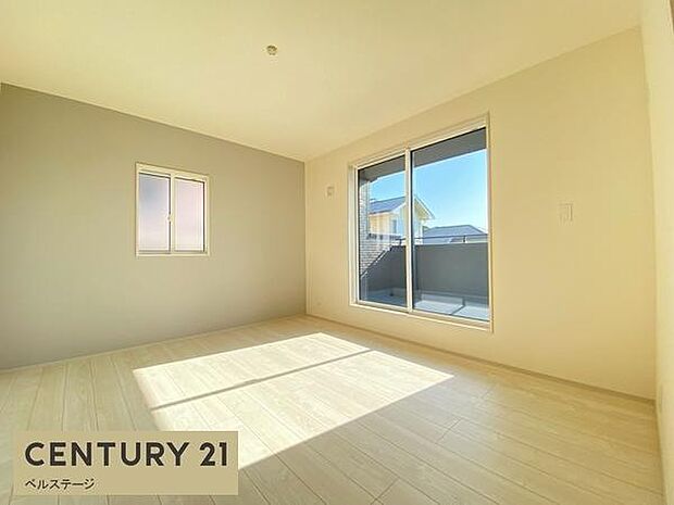 バルコニーからの出入りも楽々です！