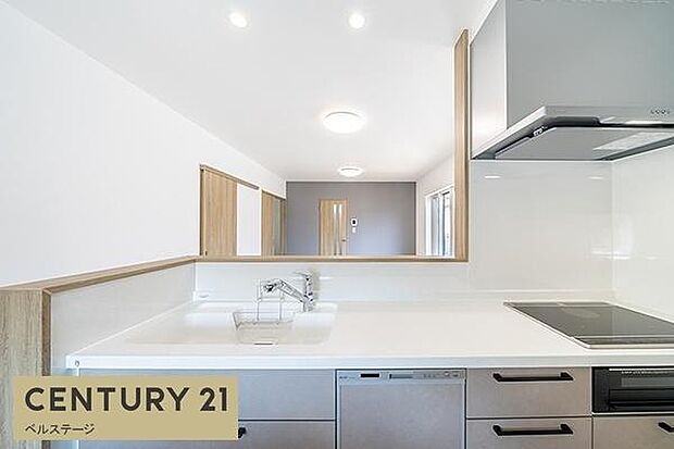 おしゃれなキッチンで気分が上がります！！