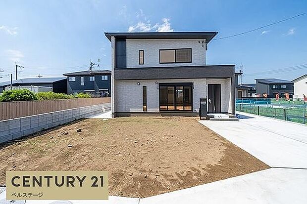 周辺は広々としており開放感があります！