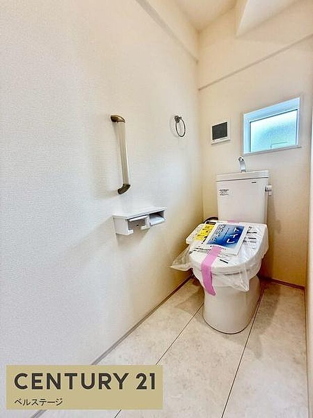 同仕様　トイレは1階と2階にございます！