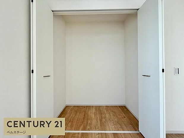 洋服がたくさん入りますね!