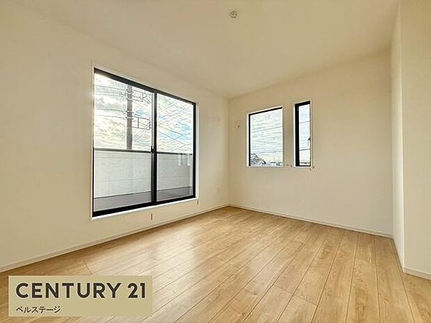 バルコニーからの出入りも楽々です!