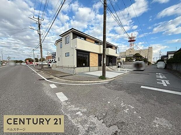 見通しの良い道路で、車の運転も安心です!