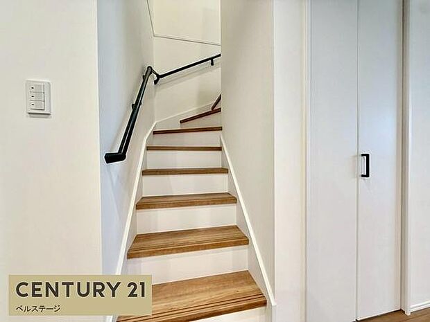 同仕様 明るく綺麗な廊下になります