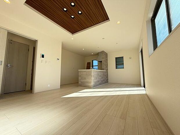 優しい色合いでくつろげる空間！