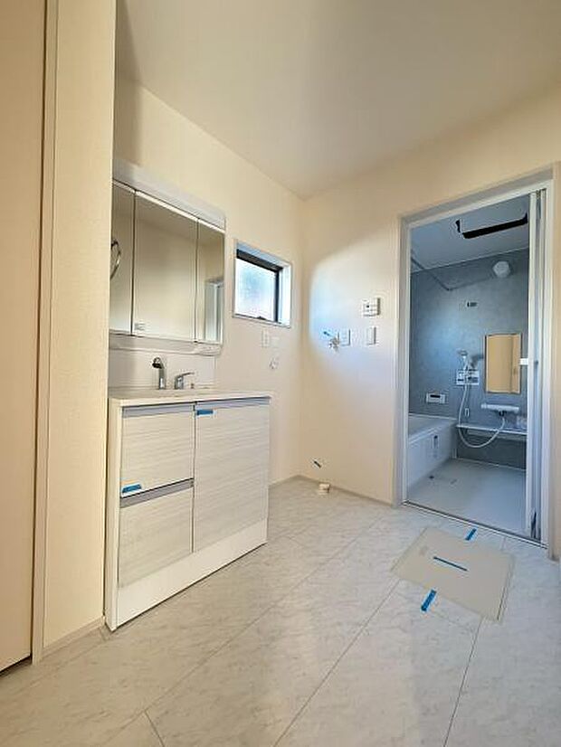 広々した清潔感のある洗面所！